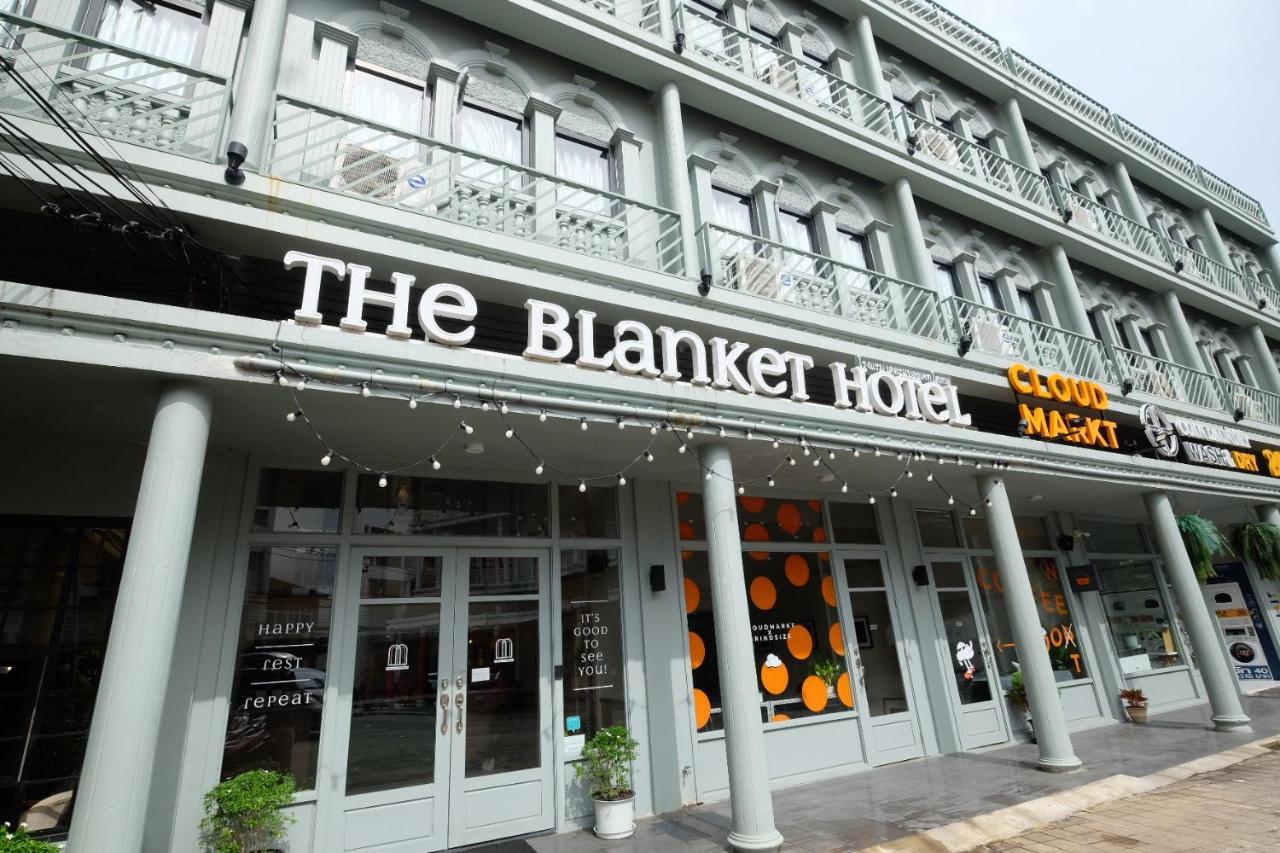 The Blanket Hotel Phuket Old Town Exterior photo